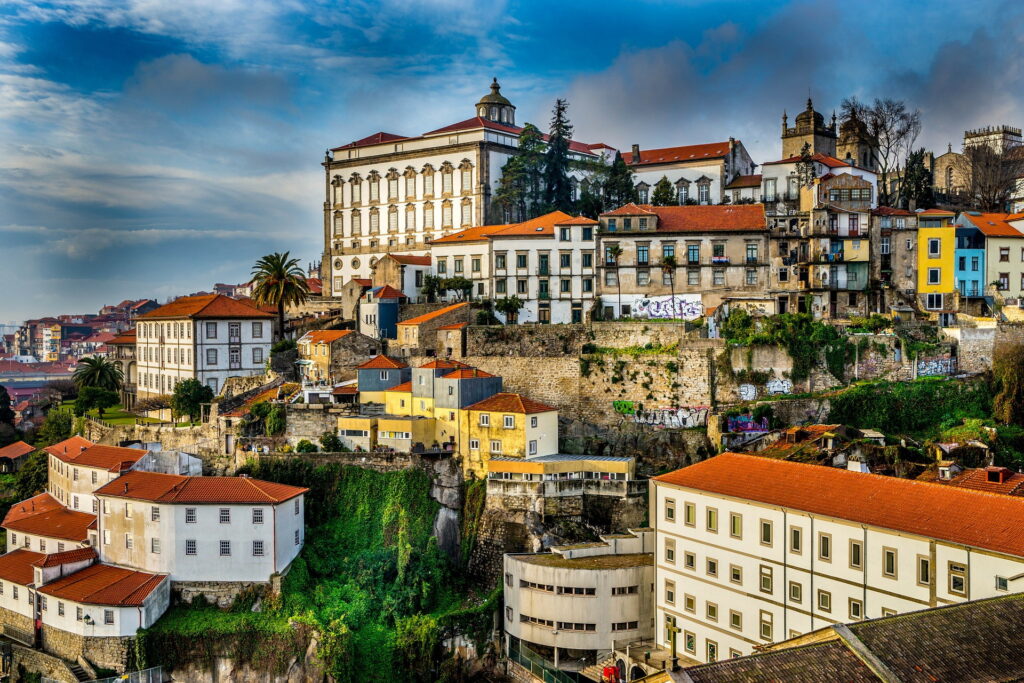 A cidade do Porto - Universidade Portucalense - Infante D. Henrique