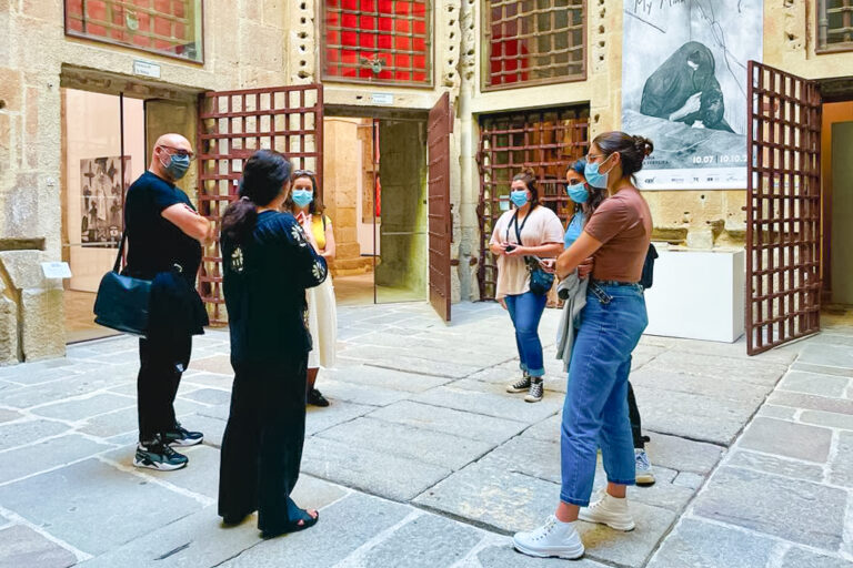 Visita de Estudo ao Centro Português de Fotografia
