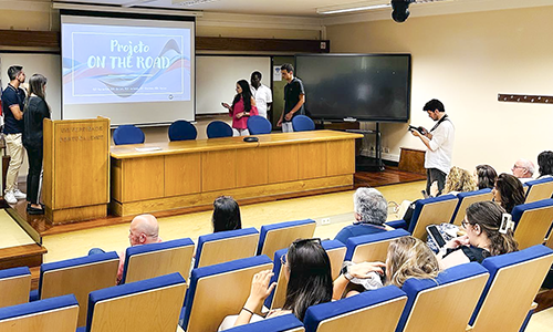 Estudantes apresentam propostas às empresas