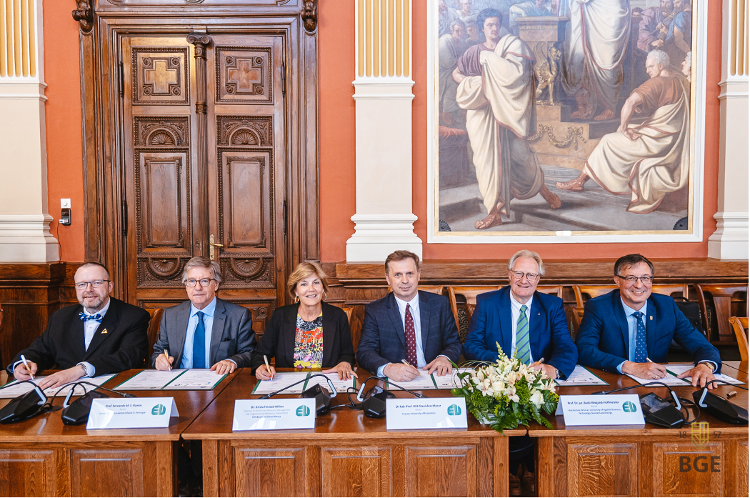 Nova aliança estratégica com cinco Universidades europeias